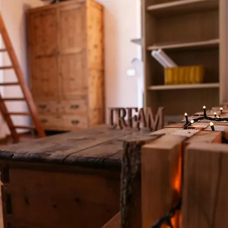 Casa Gioele Appartamento Giallo Гостевой дом *