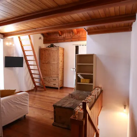 Casa Gioele Appartamento Giallo Гостевой дом Бормио